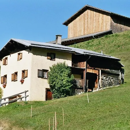 Altes Walserhaus By Interhome Valendas