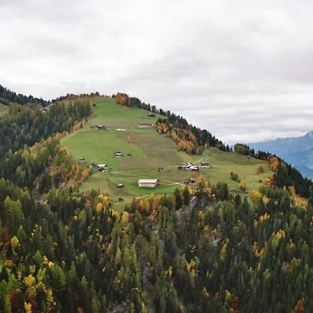 Casa de Férias Altes Walserhaus By Interhome Valendas